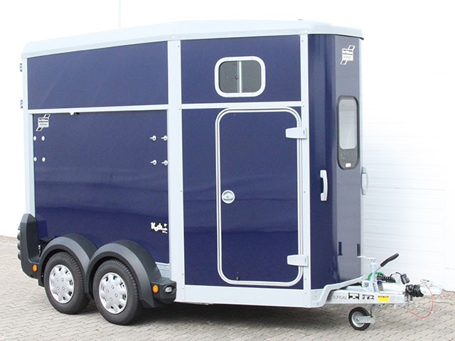 Pferdeanhänger Ifor Williams HB506|Sattelkammer|blau-Neu