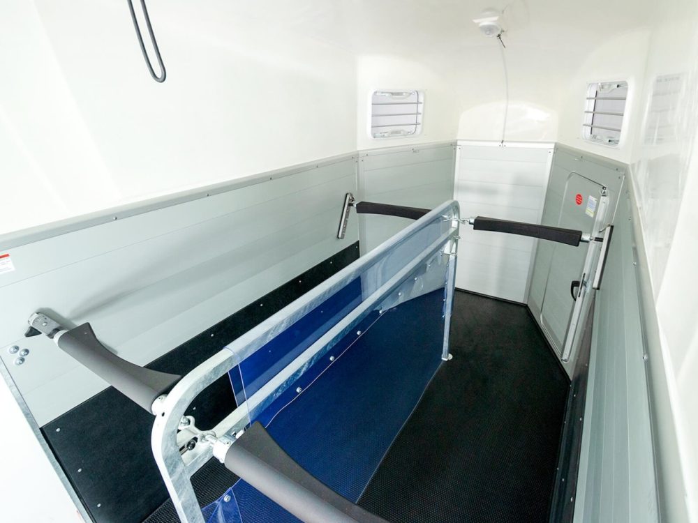 Humbaur Pferdeanhänger XANTHOS 2400|schwarz|Heckklappen/Türen Kombi-Neu – Bild 6