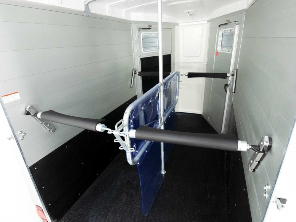 Humbaur Pferdeanhänger Notos Alu 2700 S |silber| Frontausstieg| Schraubfederfahrwerk-Neu – Bild 6