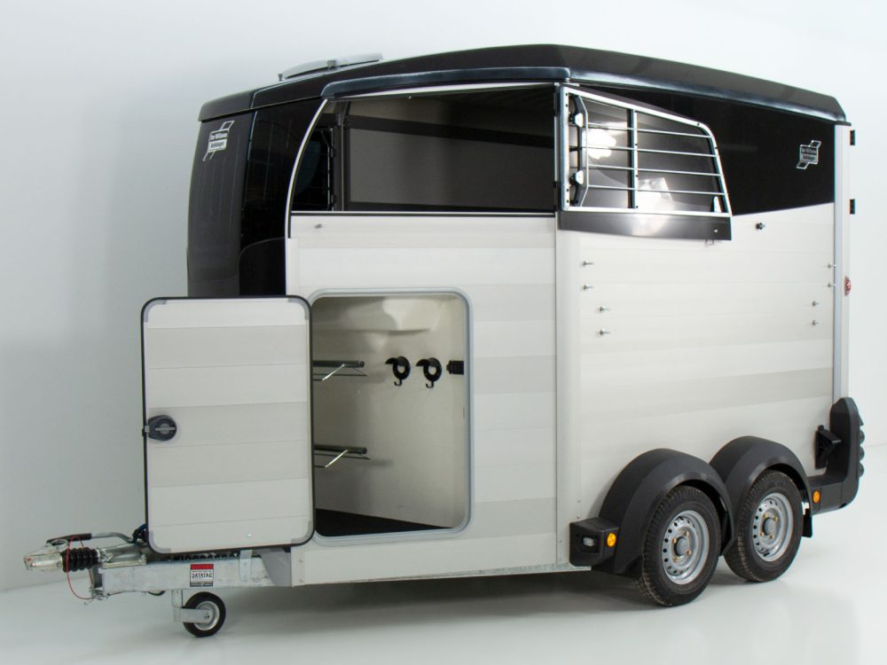 Pferdeanhänger Ifor Williams HBX 506|Sattelkammer|neues Modell | schwarz-Neu – Bild 4