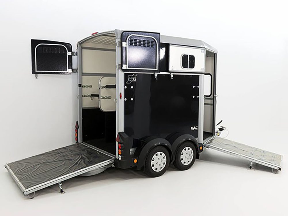 Pferdeanhänger Ifor Williams HB506|Frontausstieg|schwarz-Neu
