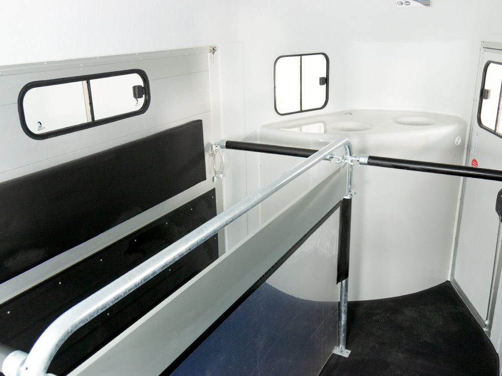 Cheval Liberte Pferdeanhänger GOLD 3|Premium Pullman 2|Sattelkammer|schwarz-Neu – Bild 7