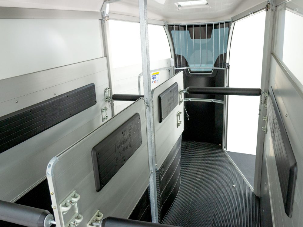 Pferdeanhänger Ifor Williams HBX 511|Frontausstieg|neues Modell|schwarz-Neu – Bild 8
