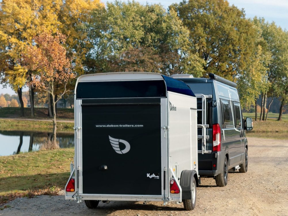 Debon Kofferanhänger Cargo 148x295cm H:190cm 1,3t|Alu|Polybug|Tür|schwarz-Neu – Bild 4